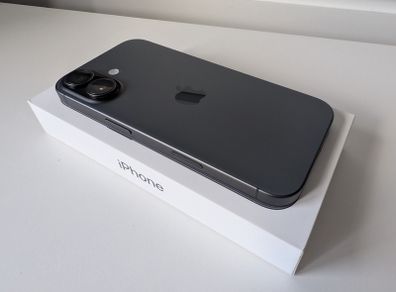 iPhone 17 Black 256GB Like New Less than 1 month old