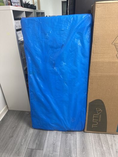 Brand new cot