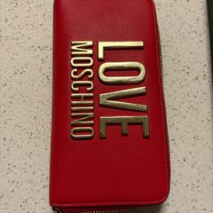 Love Moschino