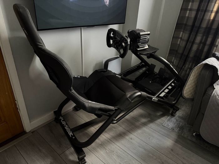 Playseat Trophy - Racing Seat with Cockpit - Direct Drive Capable