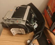 Seat belt Peugeout 308 1.4 petrol manual 2010 driver seat