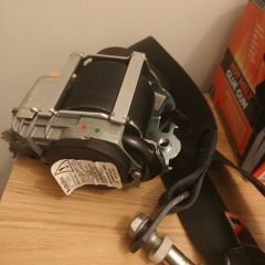 Seat belt Peugeout 308 1.4 petrol manual 2010 driver seat