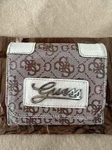 Guess brown woman wallet