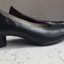 Ecco Black Court Shoes Size 41 Image 5