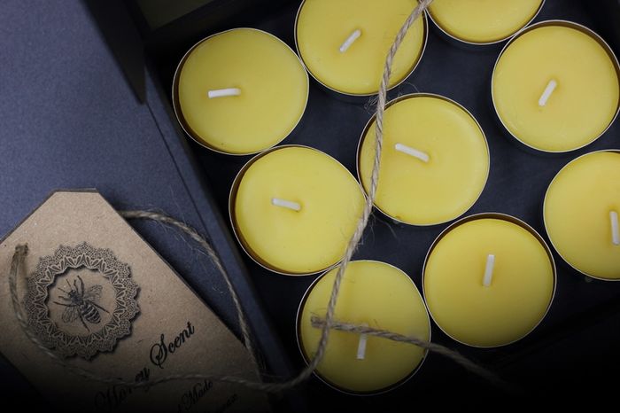 Pure beeswax tea light candles