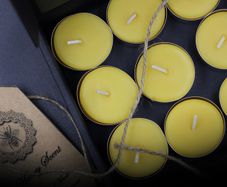 Pure beeswax tea light candles
