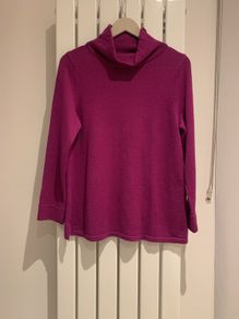 BODEN fuchsia wool jumper (U.K.12-14)