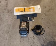 Samsung Watch Ultra 2025 as new with metal strap and 2 more straps