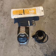 Samsung Watch Ultra 2025 as new with metal strap and 2 more straps