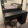 dressing table with mirror and lights Image 5
