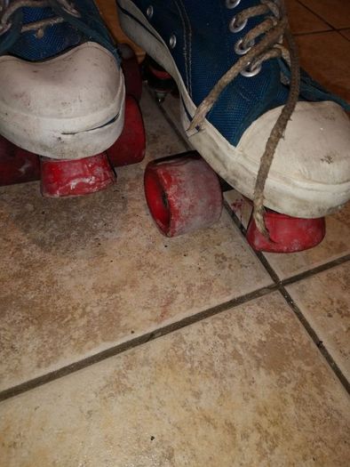 vintage roller skates