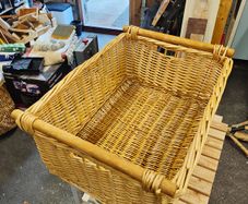 Wicker basket