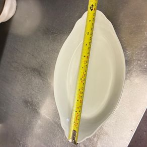 Oval dish / plate