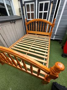 Stunning Extremely Solid 4Ft 6 Double Bed Frame - Can Deliver
