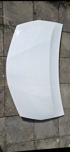 Prius Alpha bonnet