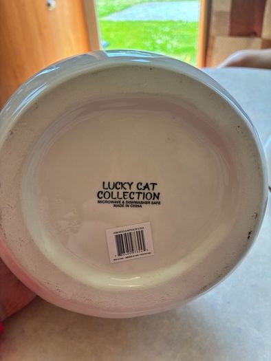Lucky Cat Ceramic Cookie Jar with Lid