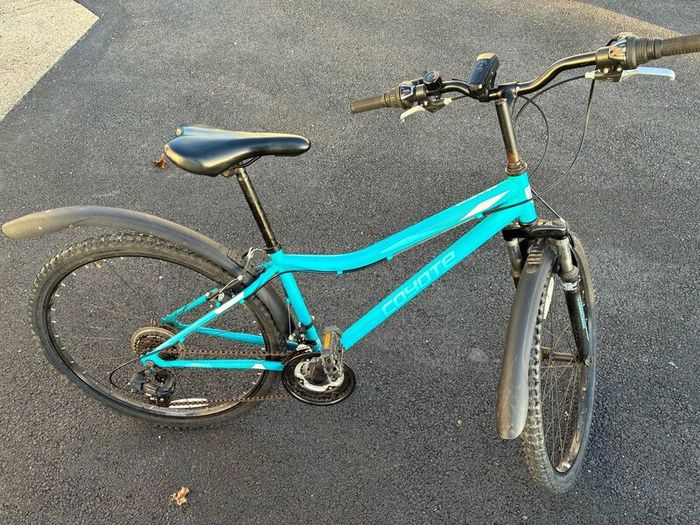 Girls bike