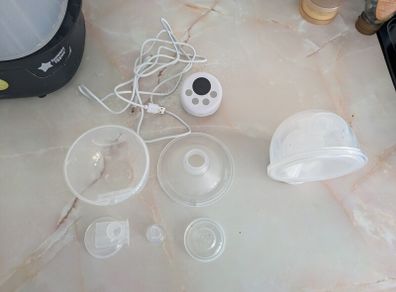 Nursing Mama wearable pump