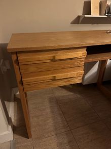 Table for free - study or for work