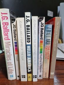 JG Ballard 8 book bundle, including first edition hardback autobiography