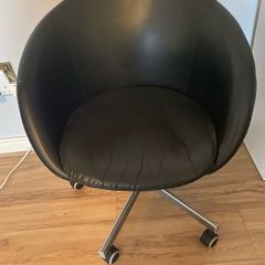 Black Swivel Chair