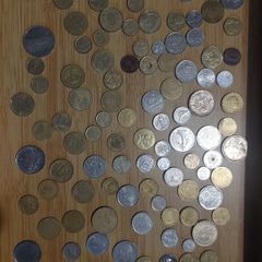 Lot of 96 coins from all over the world
