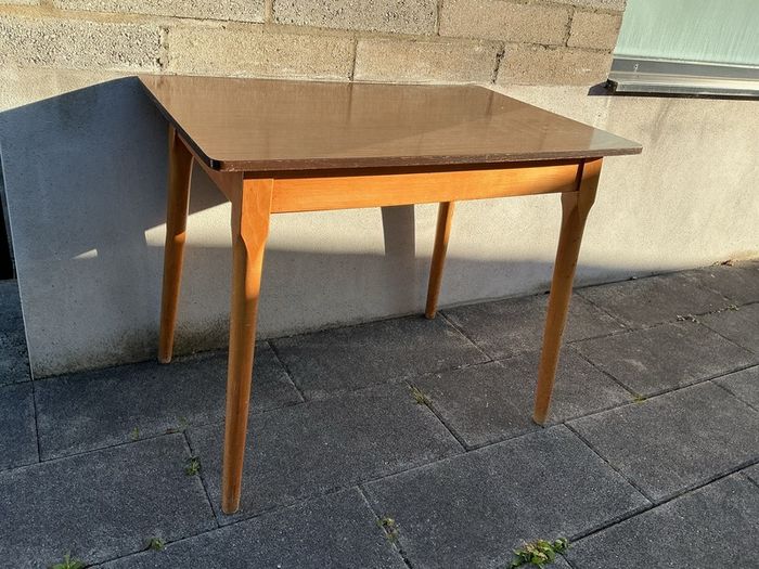 Formica Table