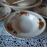 Arklow Seven Piece Dessert Set+Dinner Plates Image 2
