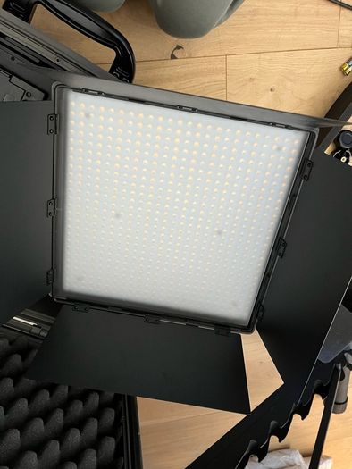 Fovitec StudioPRO - 2x Continuous Lighting 600 LED Daylight for Photography/Videography