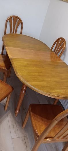 Solid Oak table with 5 chairs