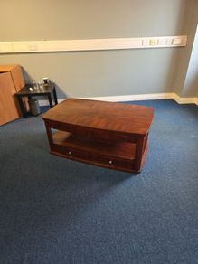 Solid Wood Lift-Top Coffee Table / Work Desk