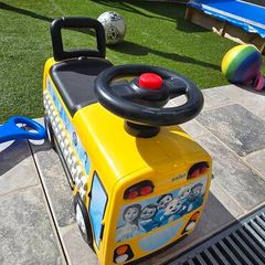 cocomelon School bus
