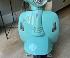 motorised vespa
