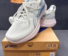 Asics Gel-kayano 32 Brand New