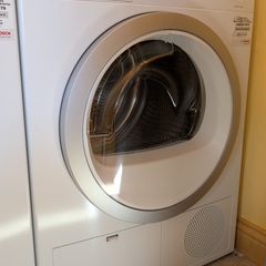 Bosch Series 4 8KG Freestanding Heat Pump Tumble Dryer - White | WTH85223GB