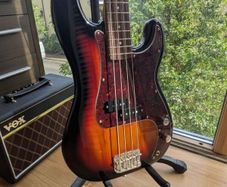 Fender Squier Classic Vibe '60s Precision Bass