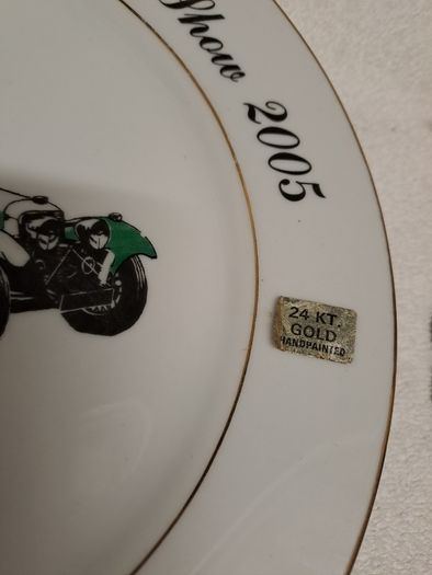 Wall plate 2005 Motor Show 24 kt gold