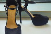 New Look - Black Round-Toe Platform Stilettos - Size 6 [UK]
