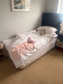2 single beds free