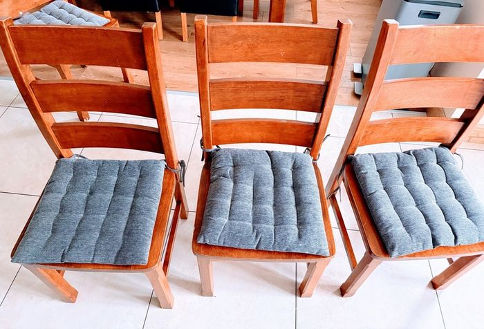 Dinning table chairs