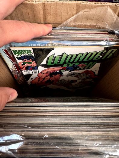 Marvel & DC Long Comic Box w 300 comics for Sale