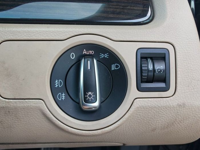 Volkswagen CC 2013, 2.0L, 140bhp Bluemotion Techno