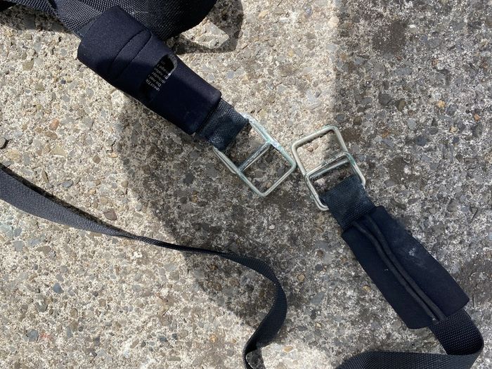 Surfboard roof straps