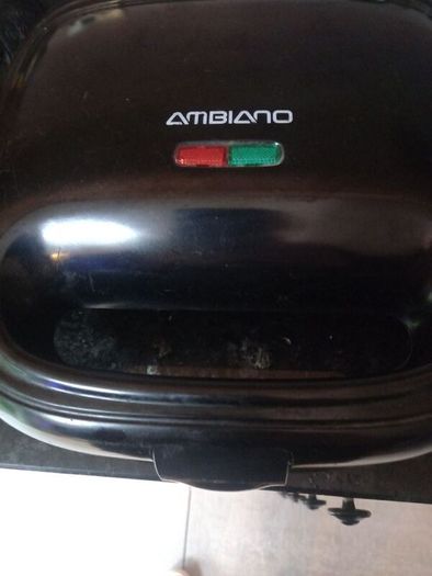 Sandwich maker