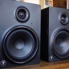 Mackie MR8 MK2 Studio Monitors