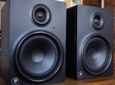 Mackie MR8 MK2 Studio Monitors