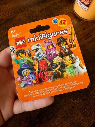 Lego series 29 Bionicle Cosplayer