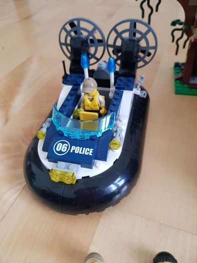 Lego City Hoovercraft Arrest