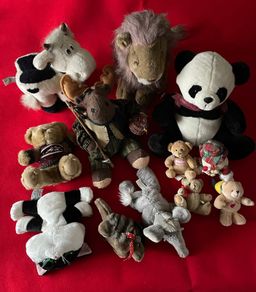 Selection of soft toys, 12 in total