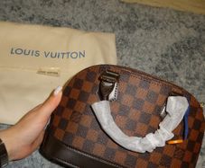 Louis Vuitton Alma BB Bag